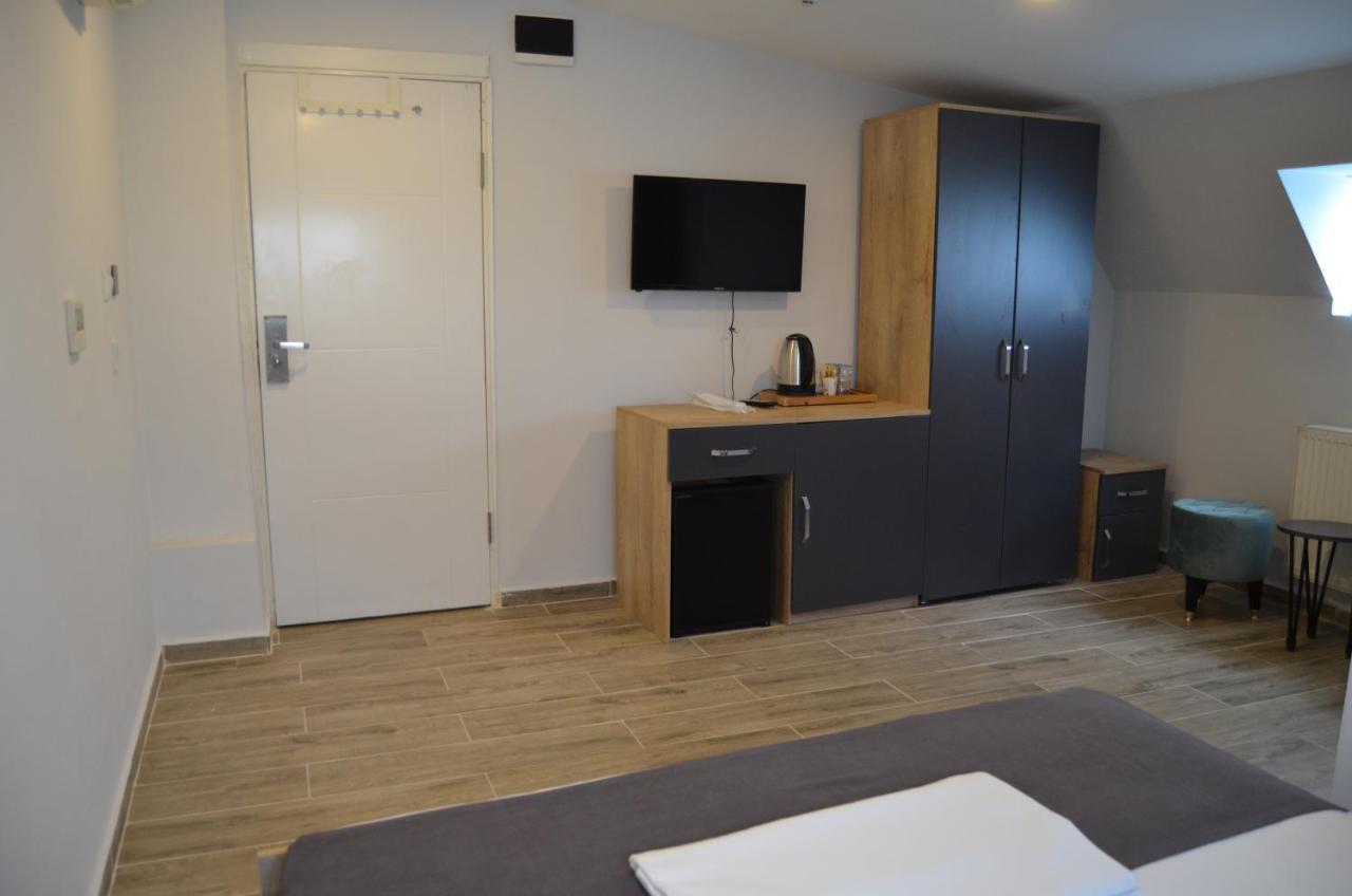 Quars Palmiye Hotel Адалар Екстериор снимка